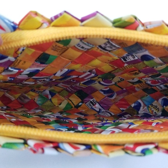 Coolest "Wrapper" print purse/clutch!! - Picture 4 of 4